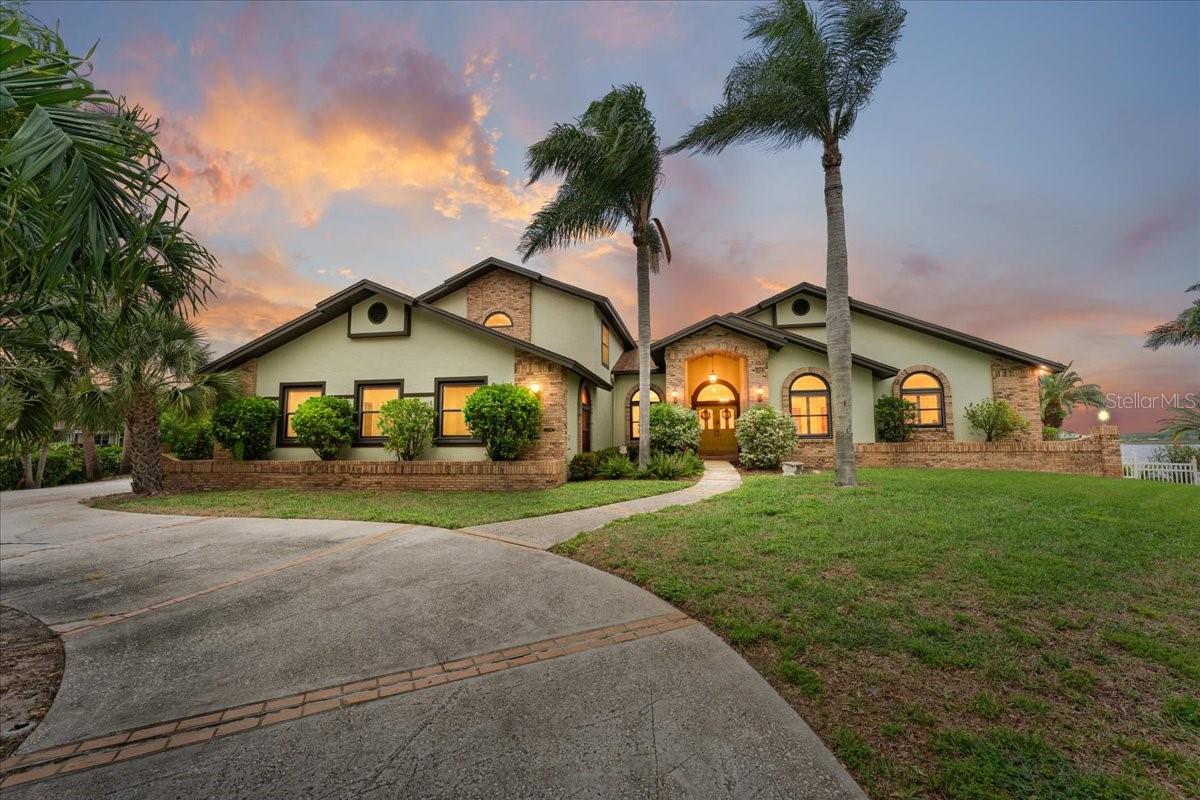 SAIL HARBOR - Residential