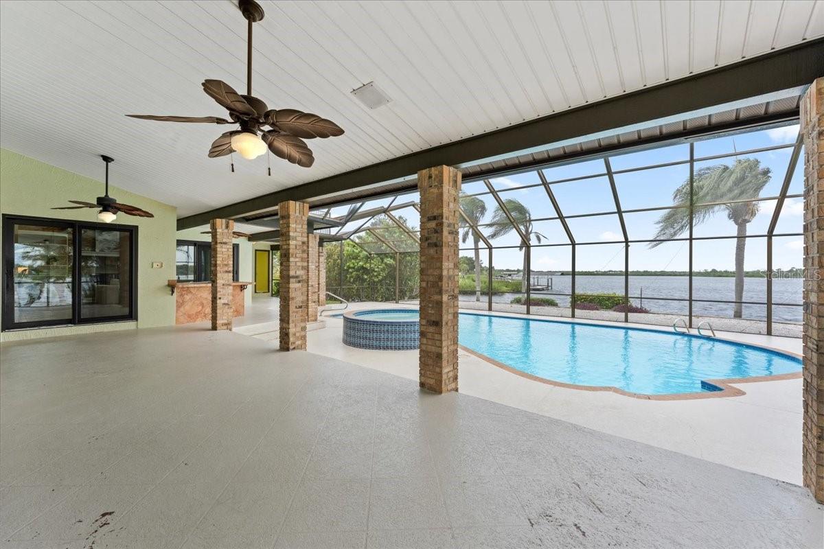 SAIL HARBOR - Residential