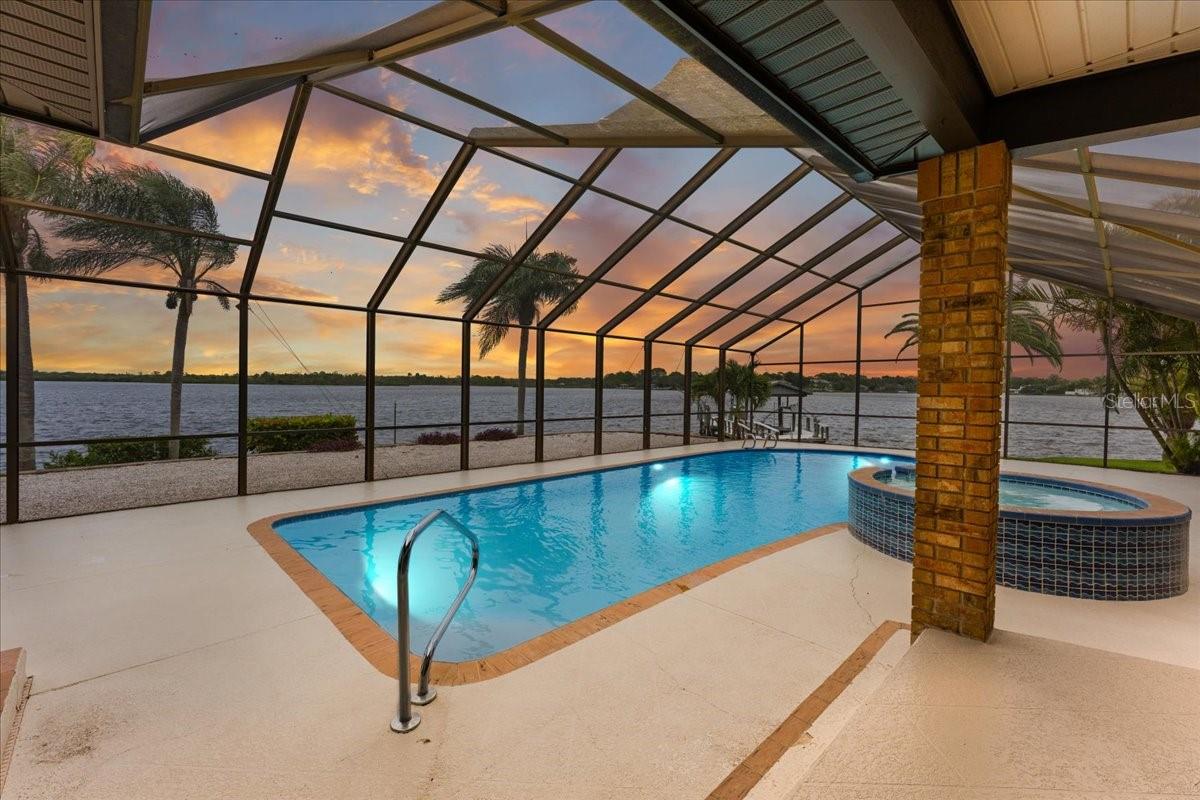 SAIL HARBOR - Residential