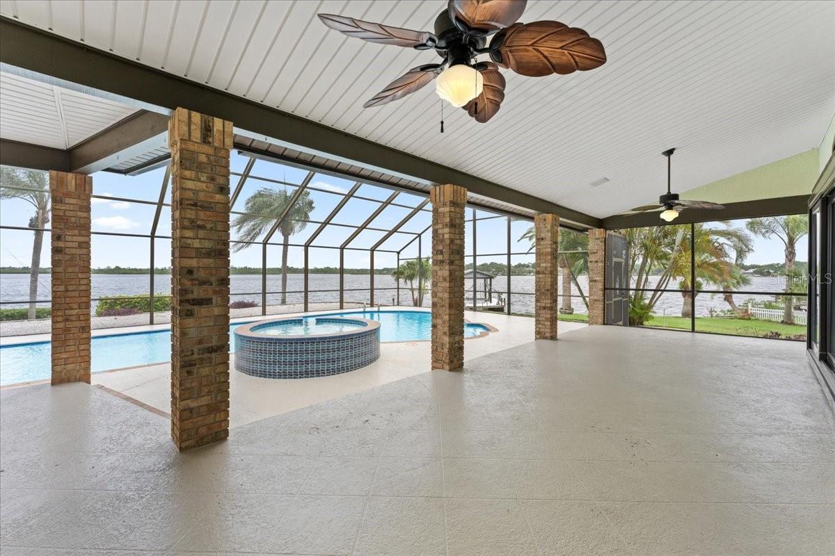 SAIL HARBOR - Residential