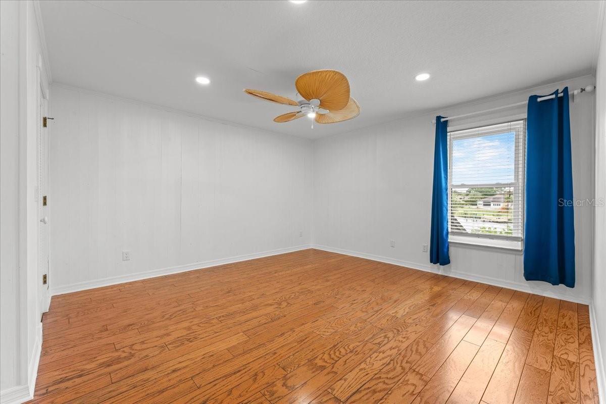SAIL HARBOR - Residential