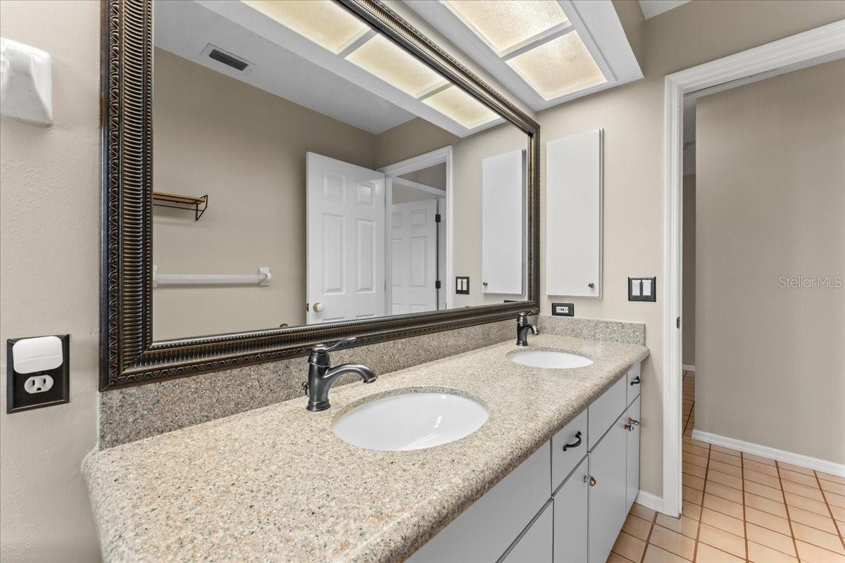SAIL HARBOR - Residential