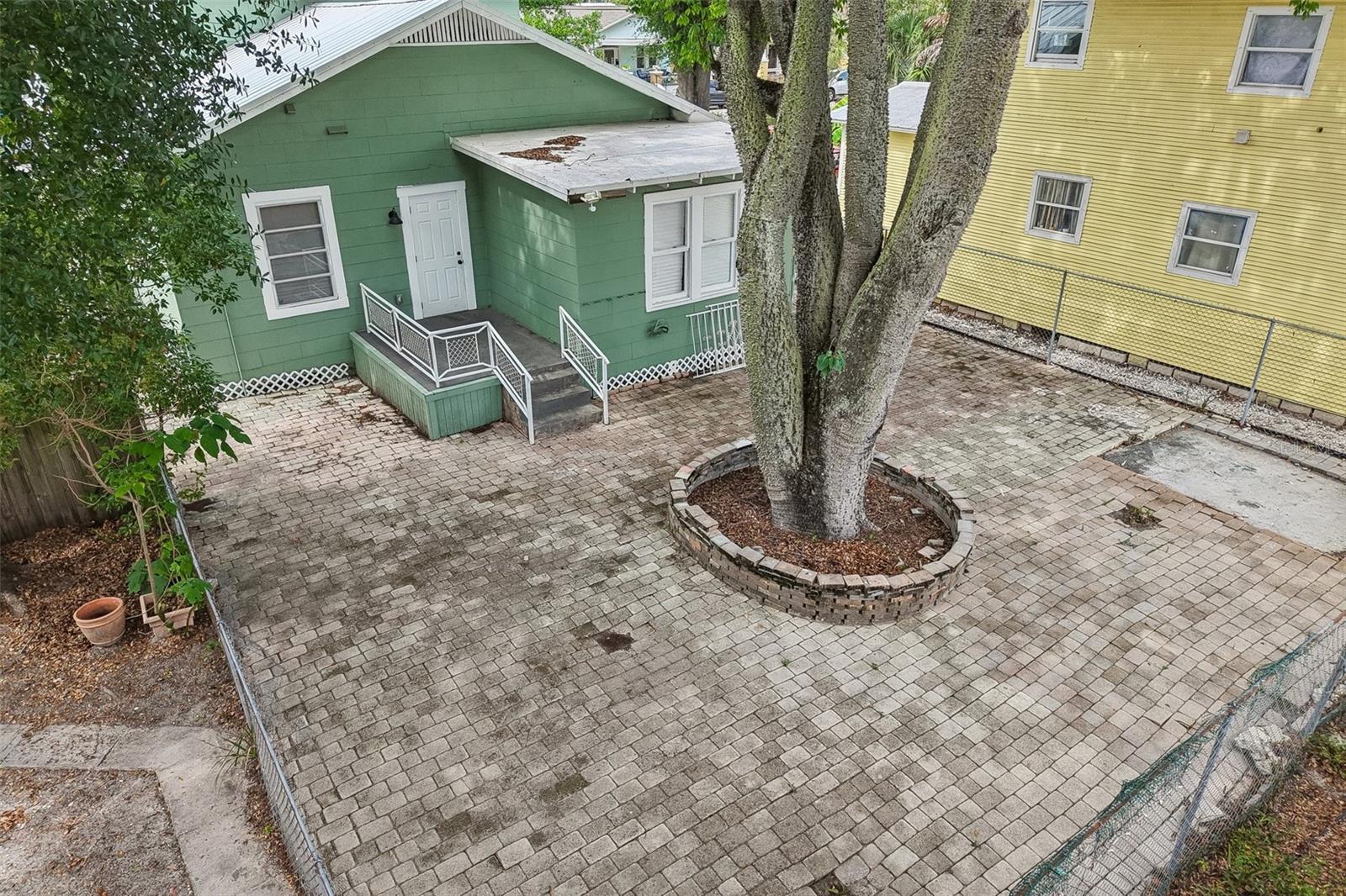 CUSCADEN GROVE - Residential Income