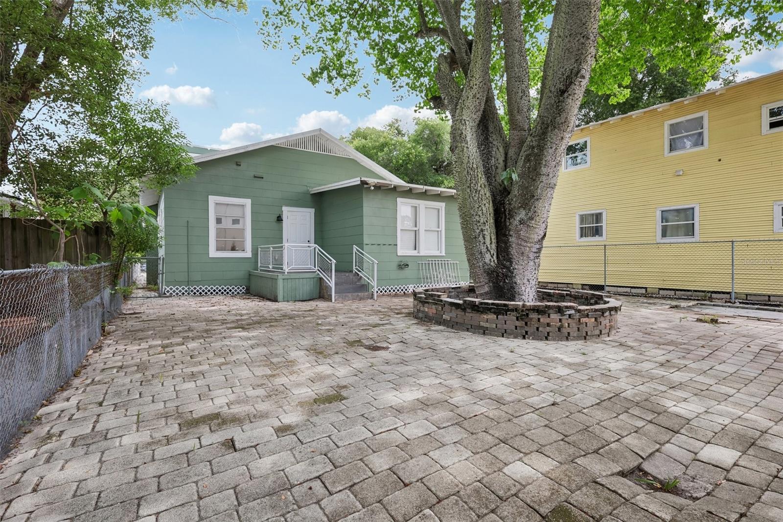 CUSCADEN GROVE - Residential Income