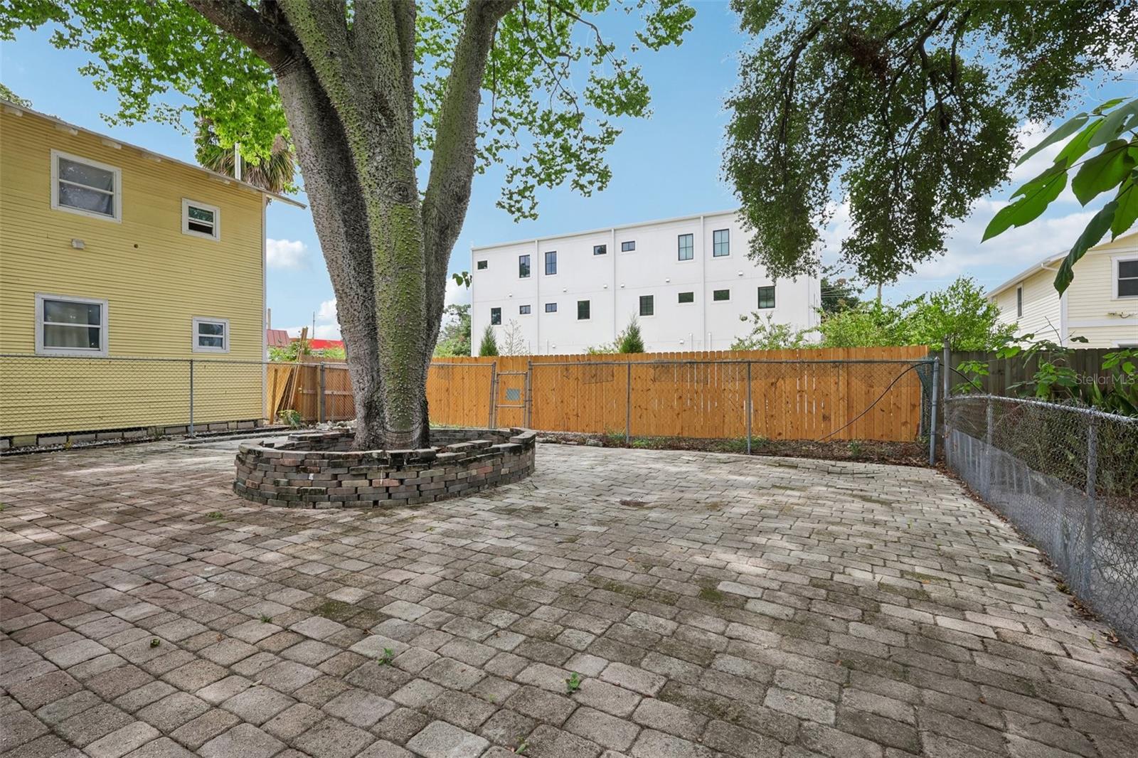 CUSCADEN GROVE - Residential Income