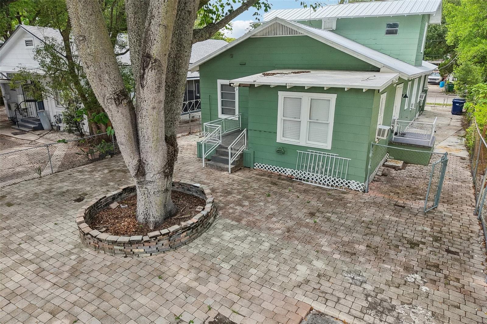 CUSCADEN GROVE - Residential Income