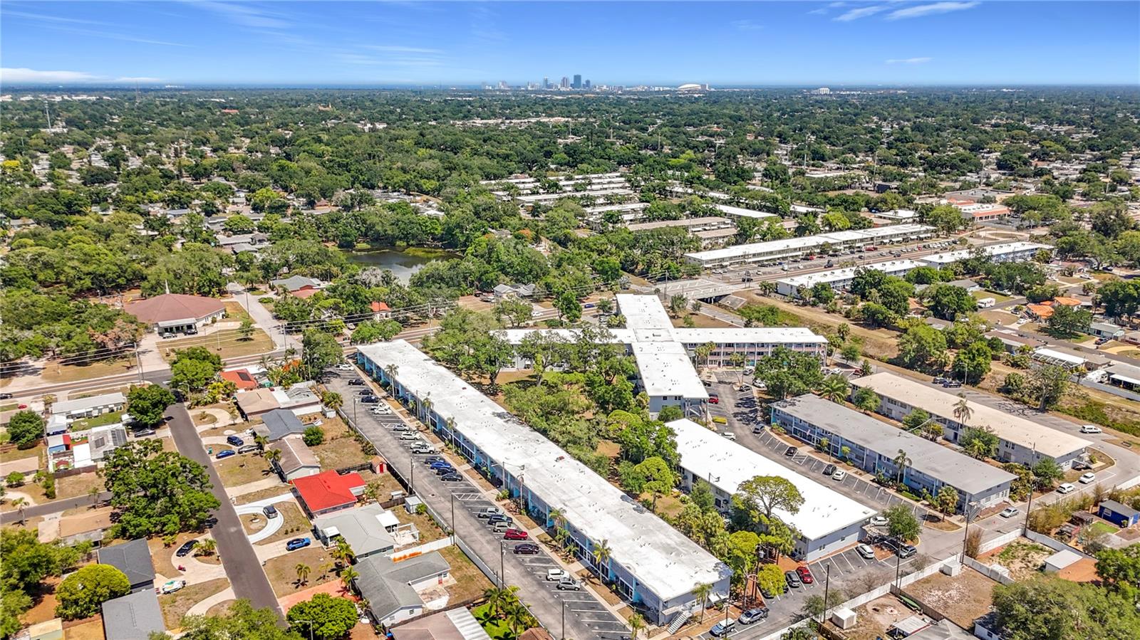 CLEARVIEW OAKS PARADISE - Residential