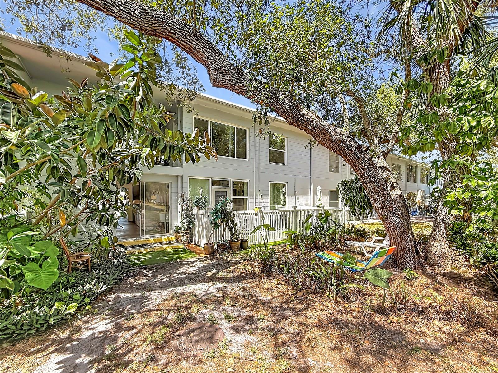 CLEARVIEW OAKS PARADISE - Residential