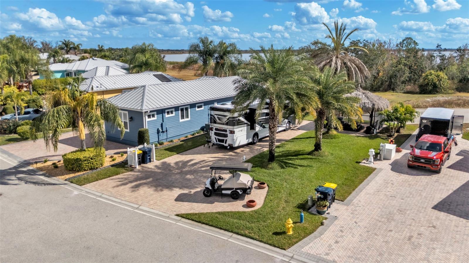 BAY LAKE RESIDENCE - Land