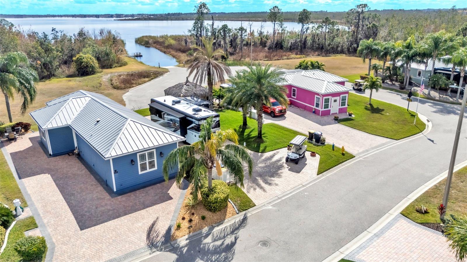 BAY LAKE RESIDENCE - Land