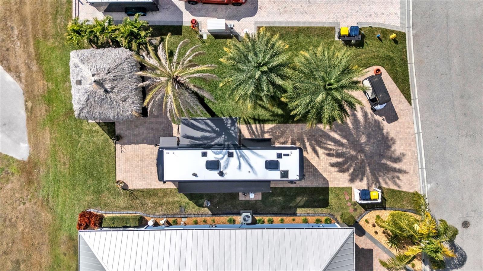 BAY LAKE RESIDENCE - Land