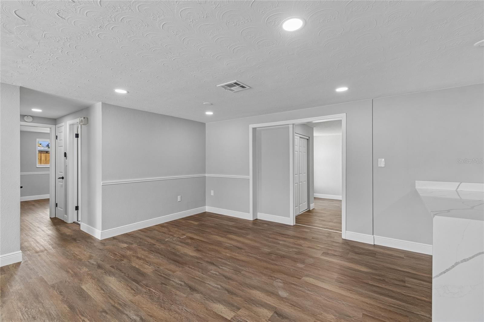 CREST RIDGE GARDENS - Residential