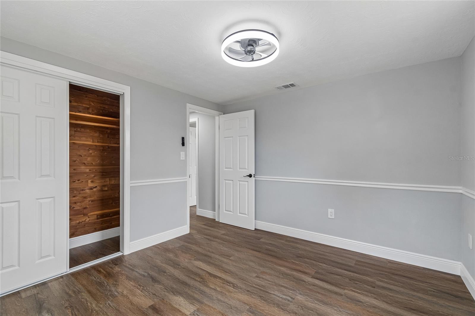 CREST RIDGE GARDENS - Residential
