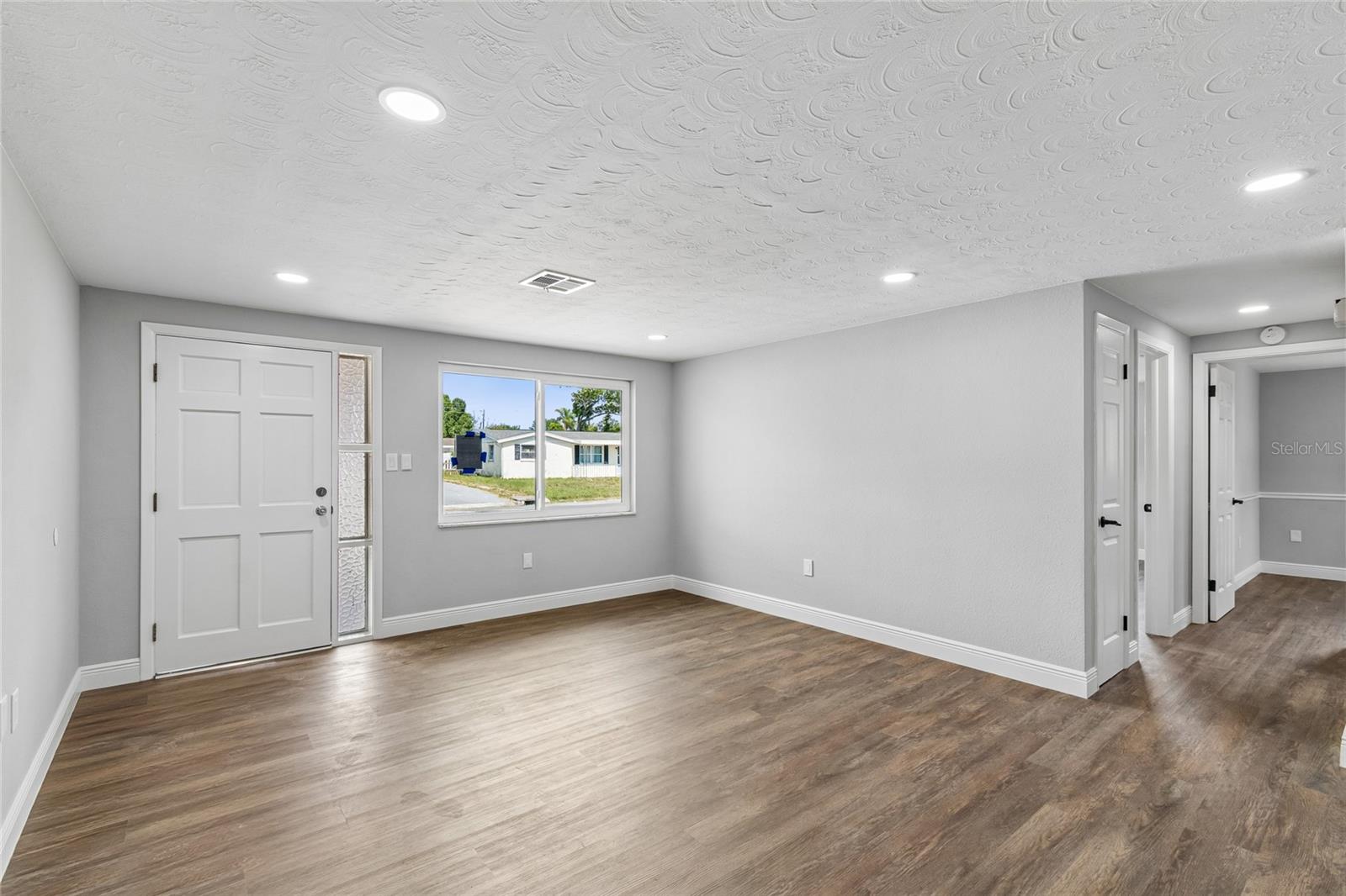 CREST RIDGE GARDENS - Residential