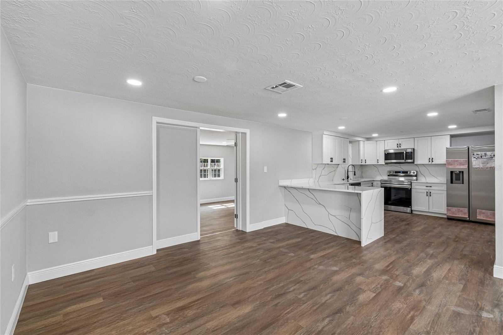 CREST RIDGE GARDENS - Residential