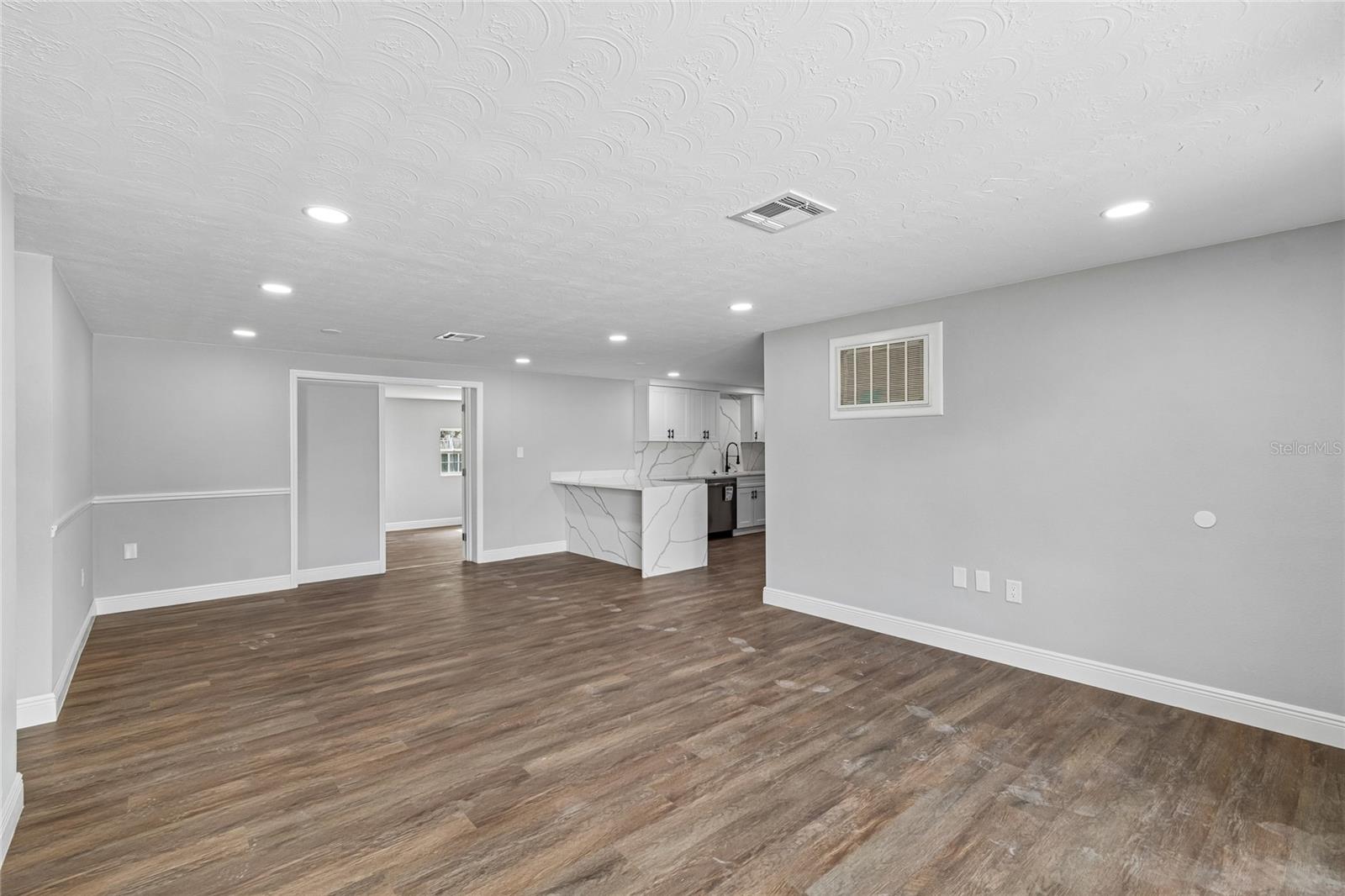 CREST RIDGE GARDENS - Residential