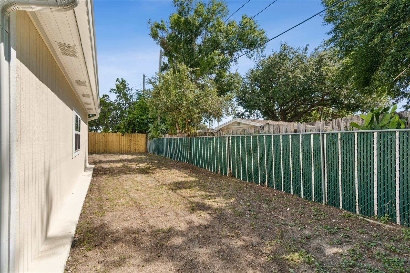 CREST RIDGE GARDENS - Residential