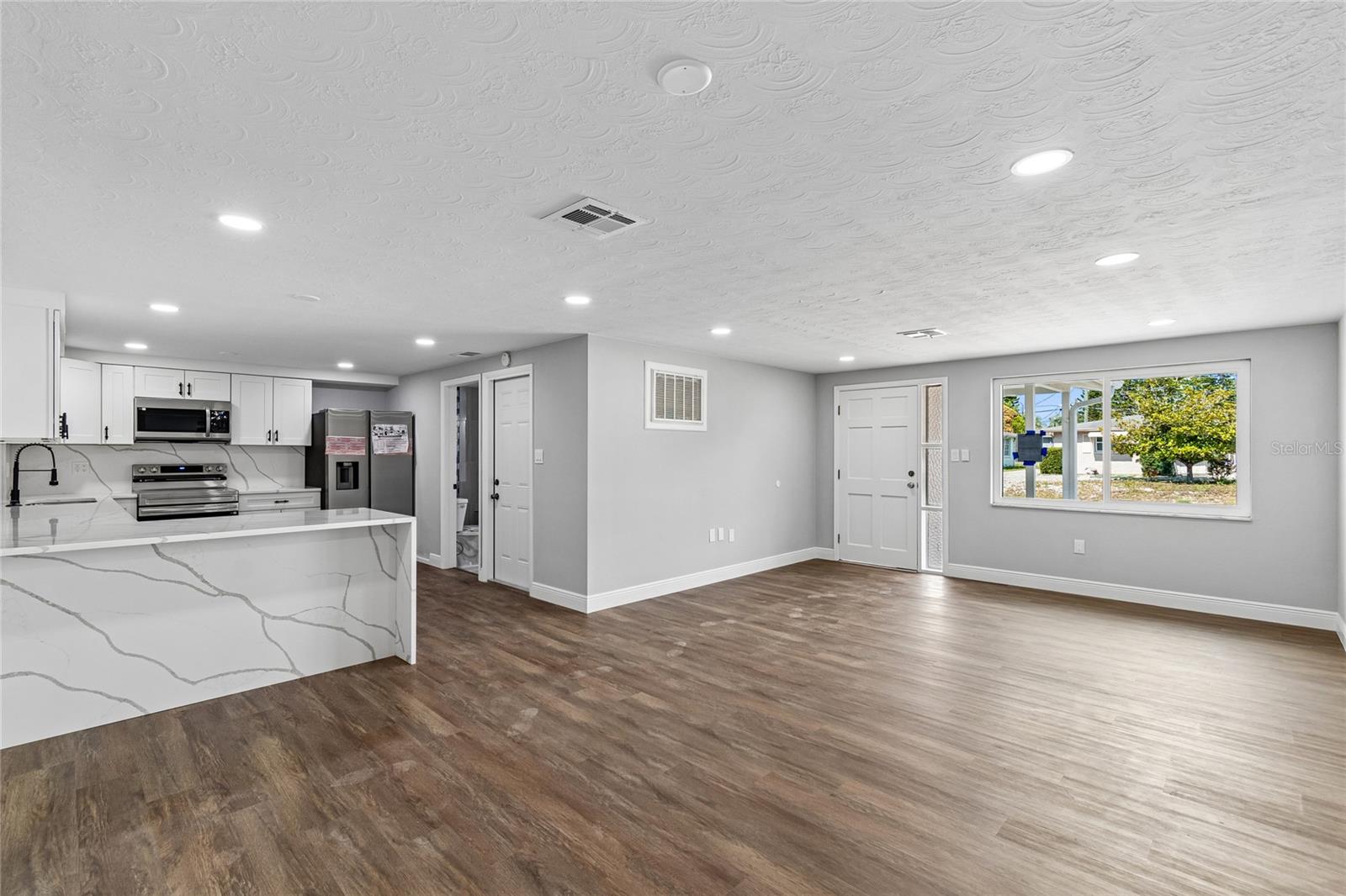 CREST RIDGE GARDENS - Residential
