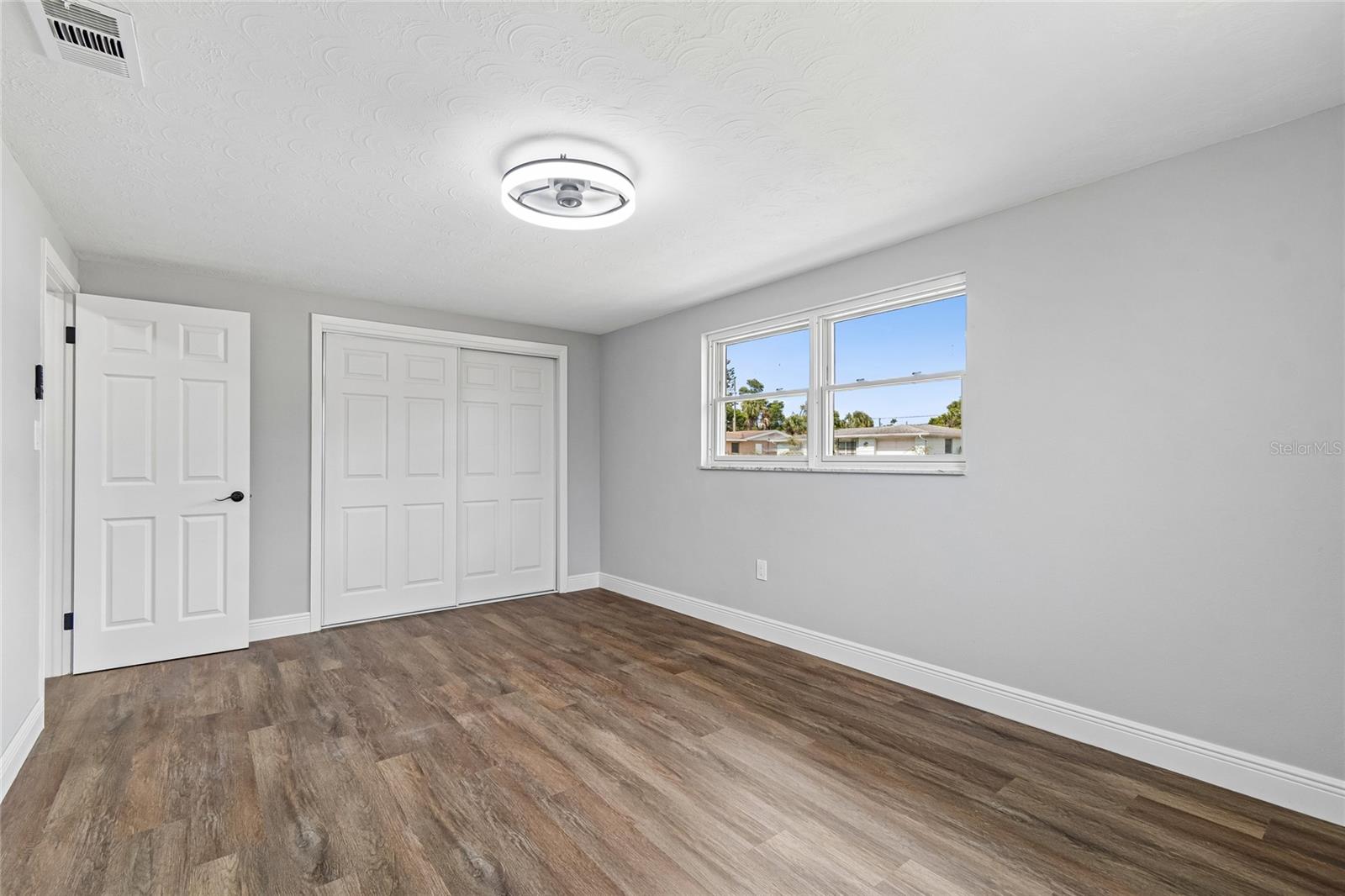CREST RIDGE GARDENS - Residential