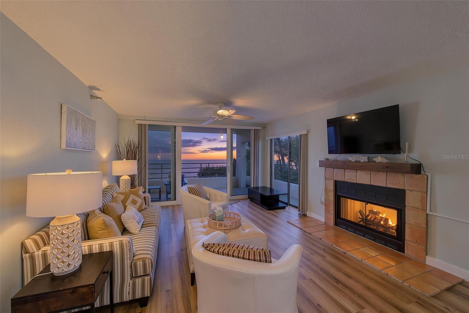 PIER HOUSE CONDO - Residential