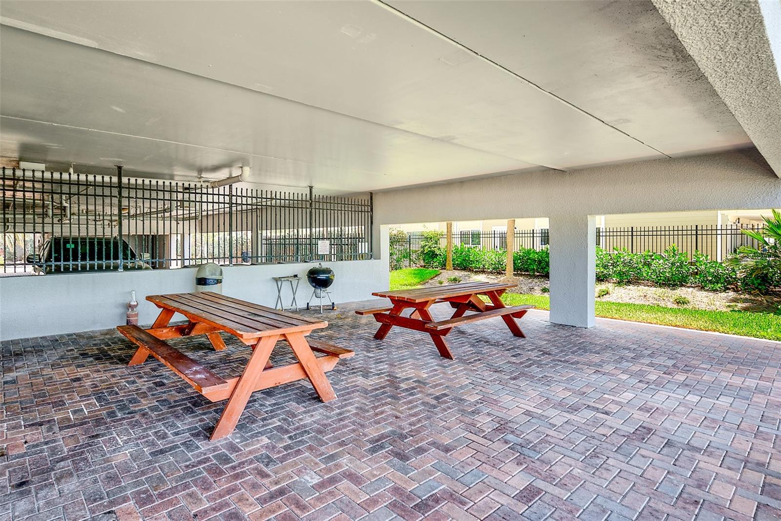 PIER HOUSE CONDO - Residential