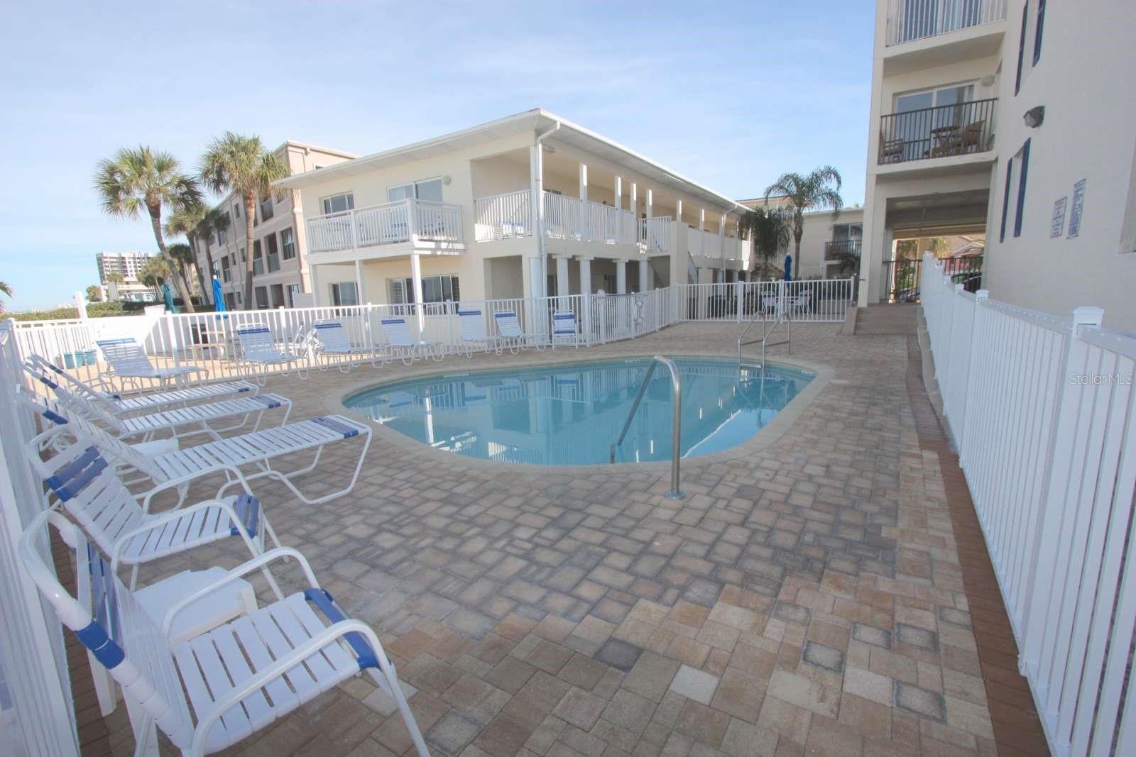 CARRIAGE HOUSE BEACH RESORT CONDO - Residential