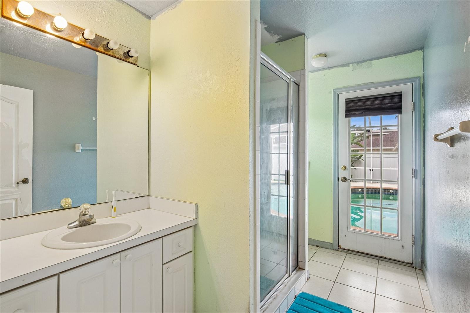 KINGSWAY OAKS UNIT 2 - Residential
