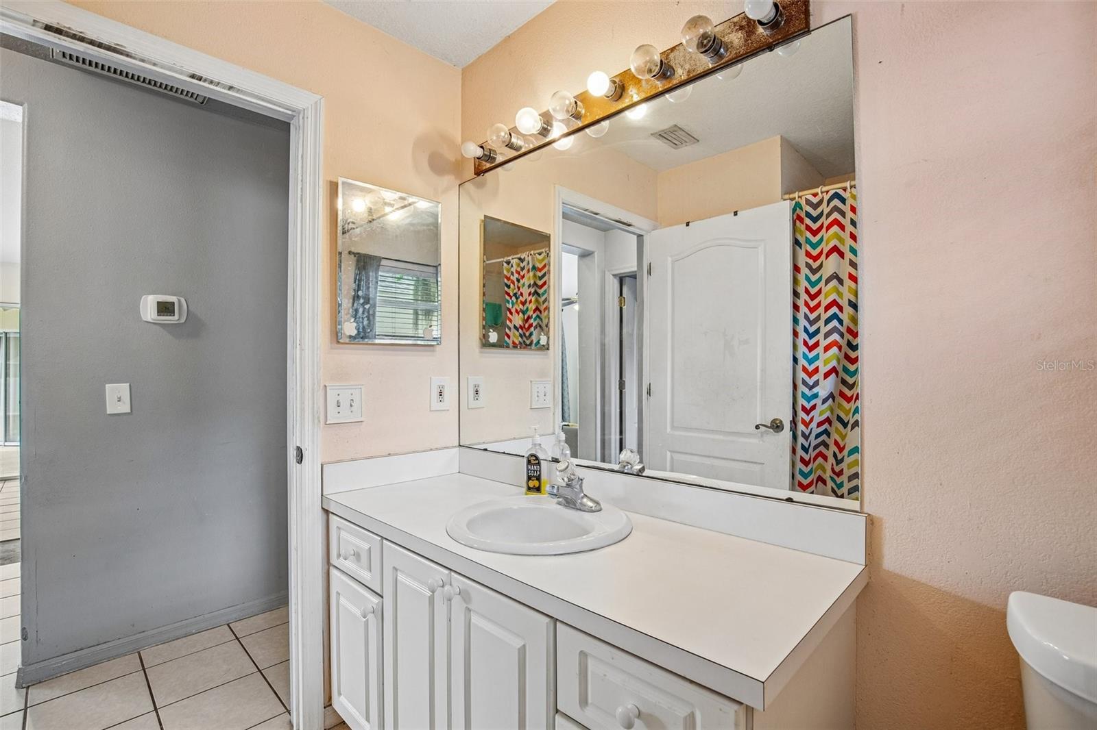 KINGSWAY OAKS UNIT 2 - Residential