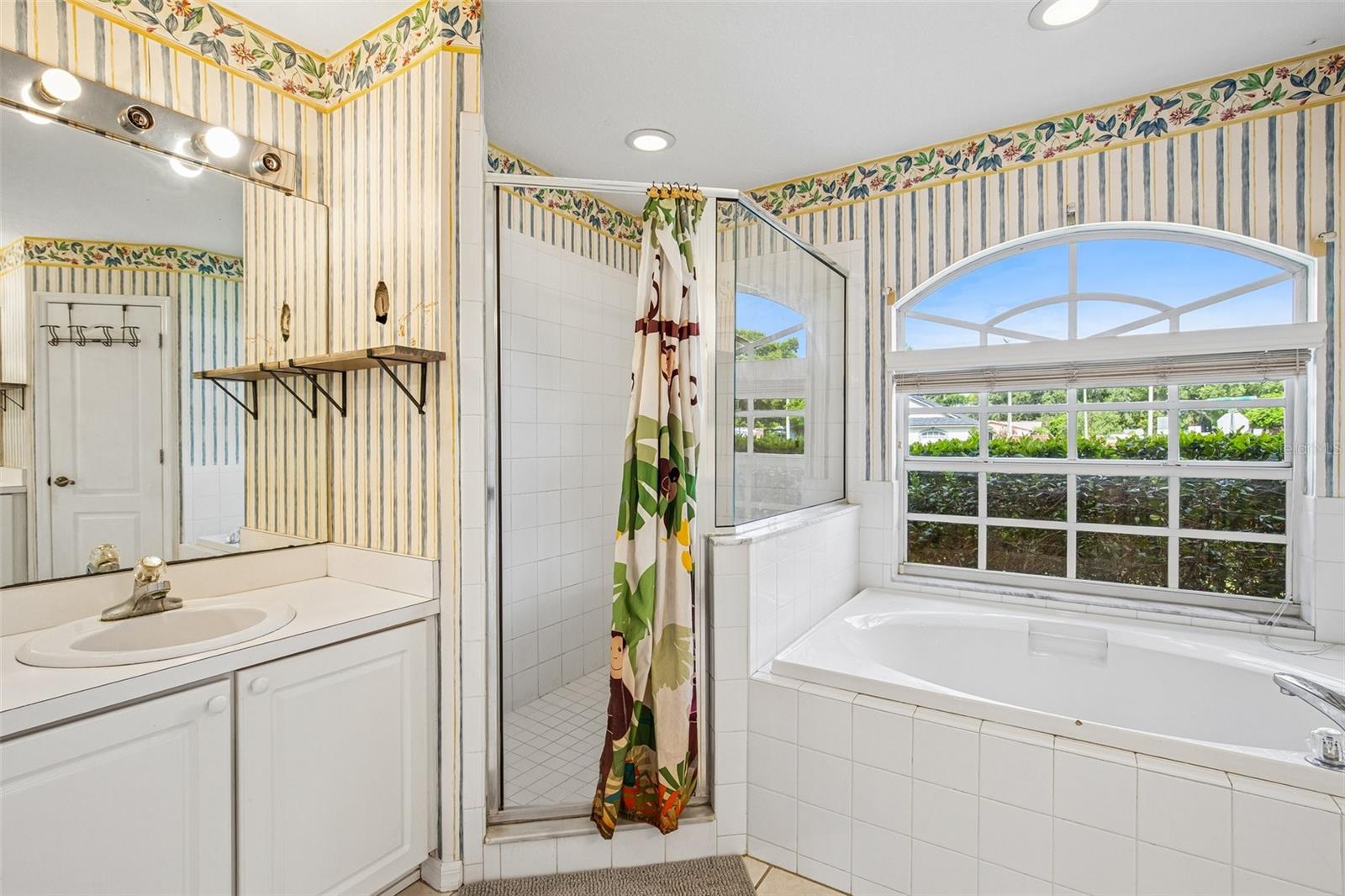 KINGSWAY OAKS UNIT 2 - Residential