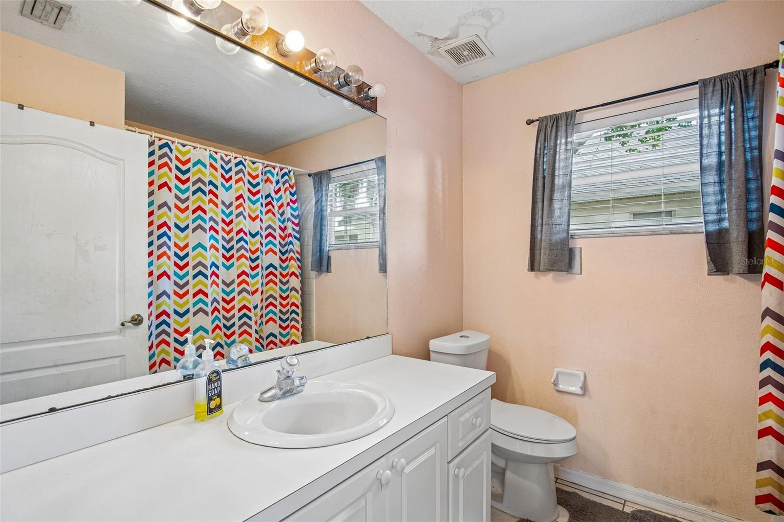 KINGSWAY OAKS UNIT 2 - Residential
