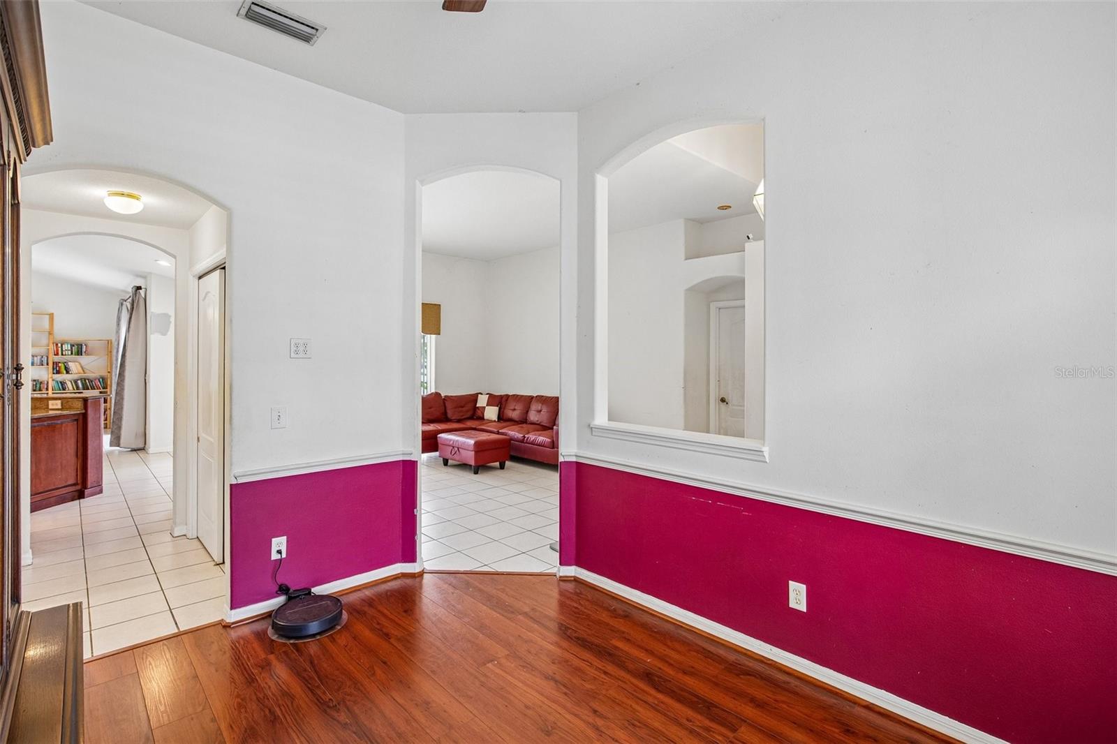 KINGSWAY OAKS UNIT 2 - Residential