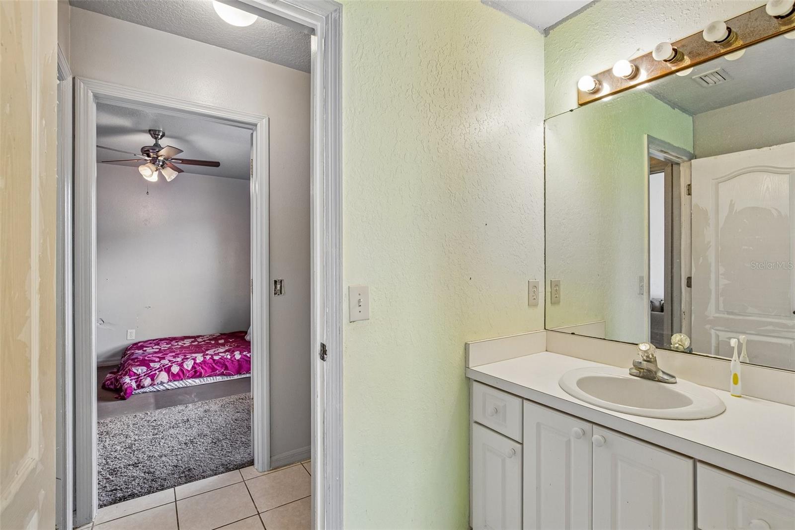 KINGSWAY OAKS UNIT 2 - Residential