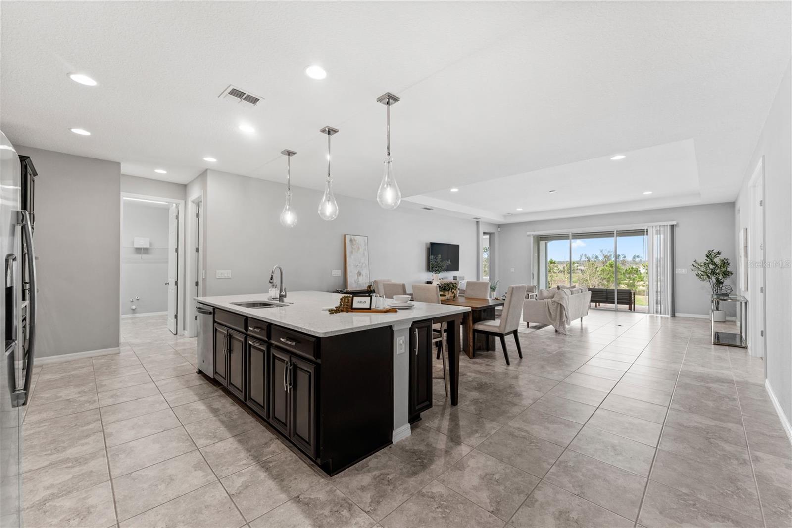 LAKEVIEW PRESERVE - Residential Lease