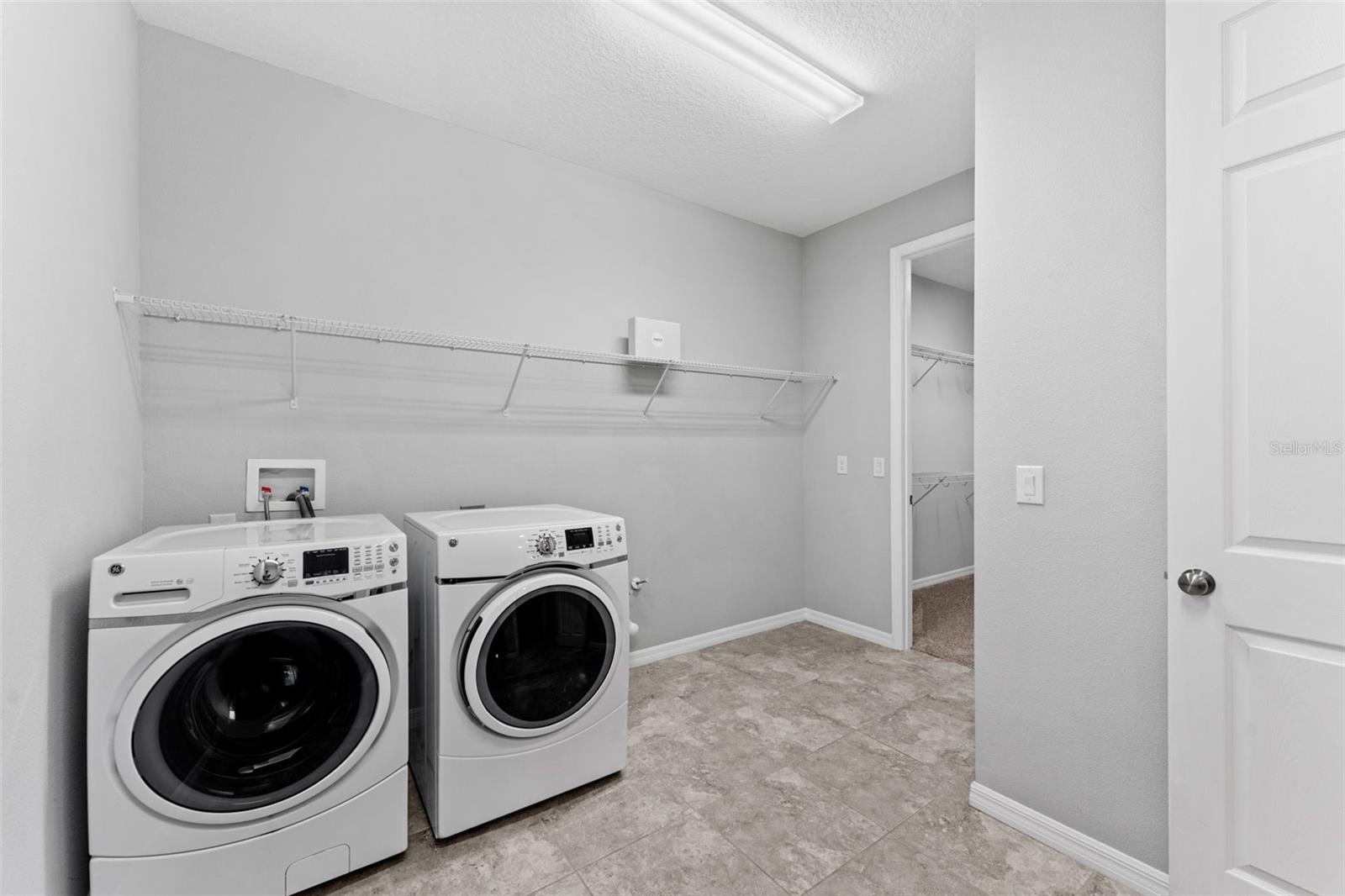 LAKEVIEW PRESERVE - Residential Lease