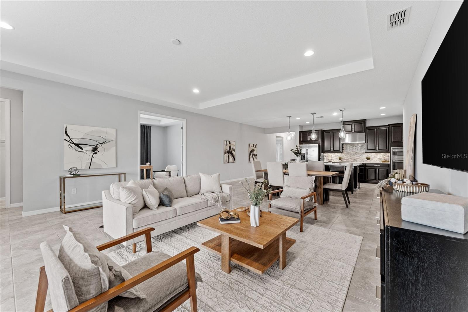 LAKEVIEW PRESERVE - Residential Lease