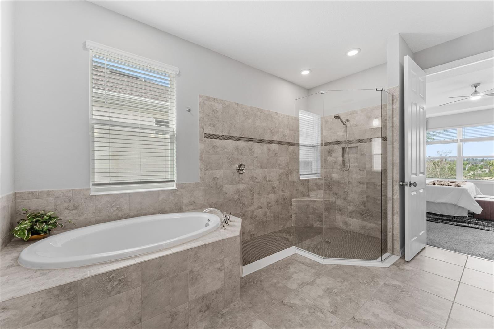 LAKEVIEW PRESERVE - Residential Lease