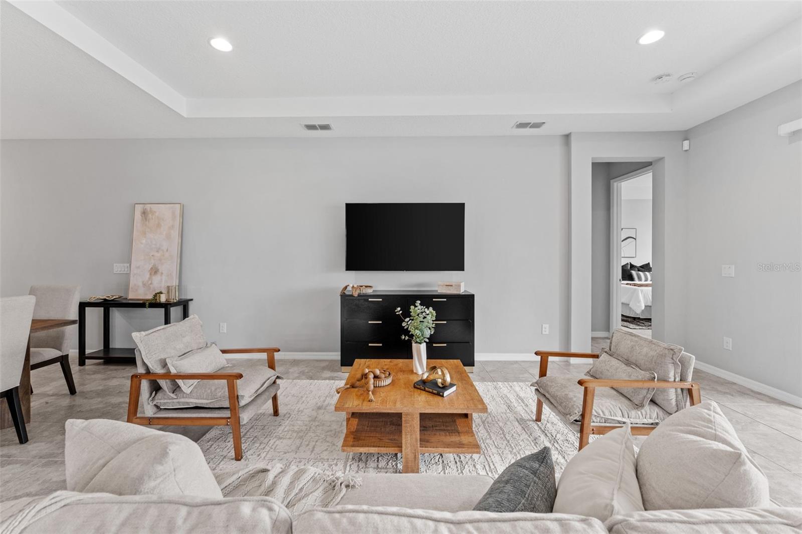 LAKEVIEW PRESERVE - Residential Lease