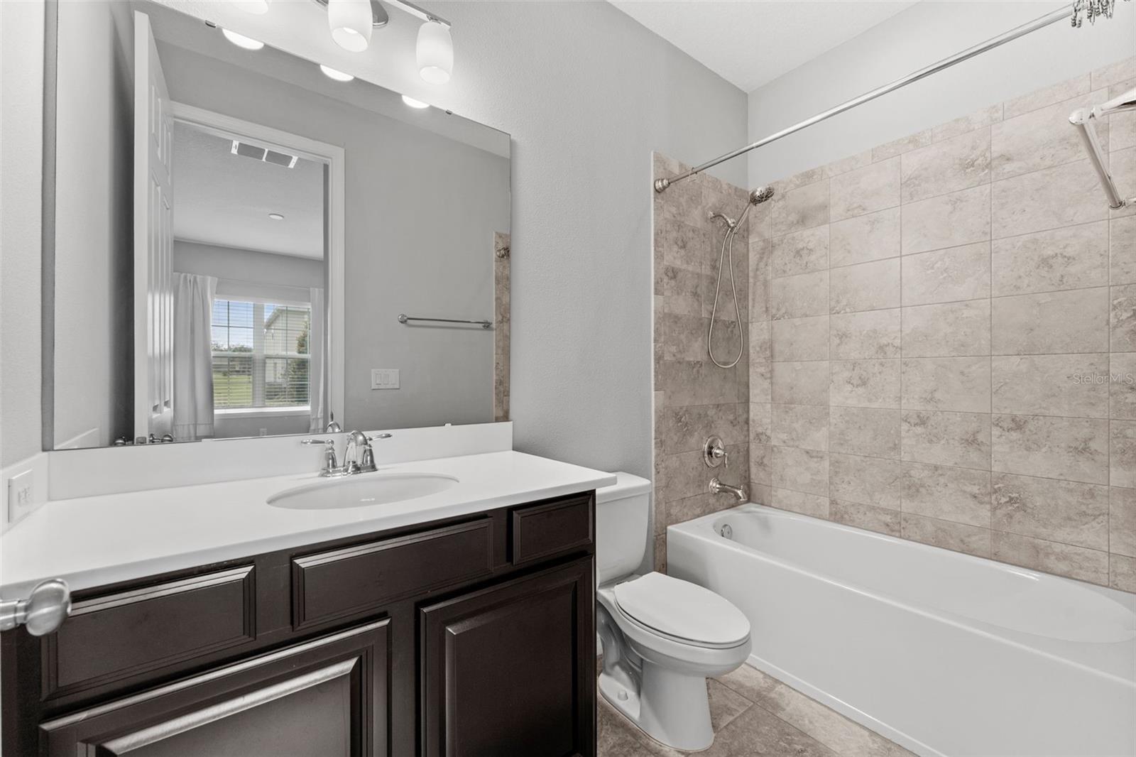 LAKEVIEW PRESERVE - Residential Lease