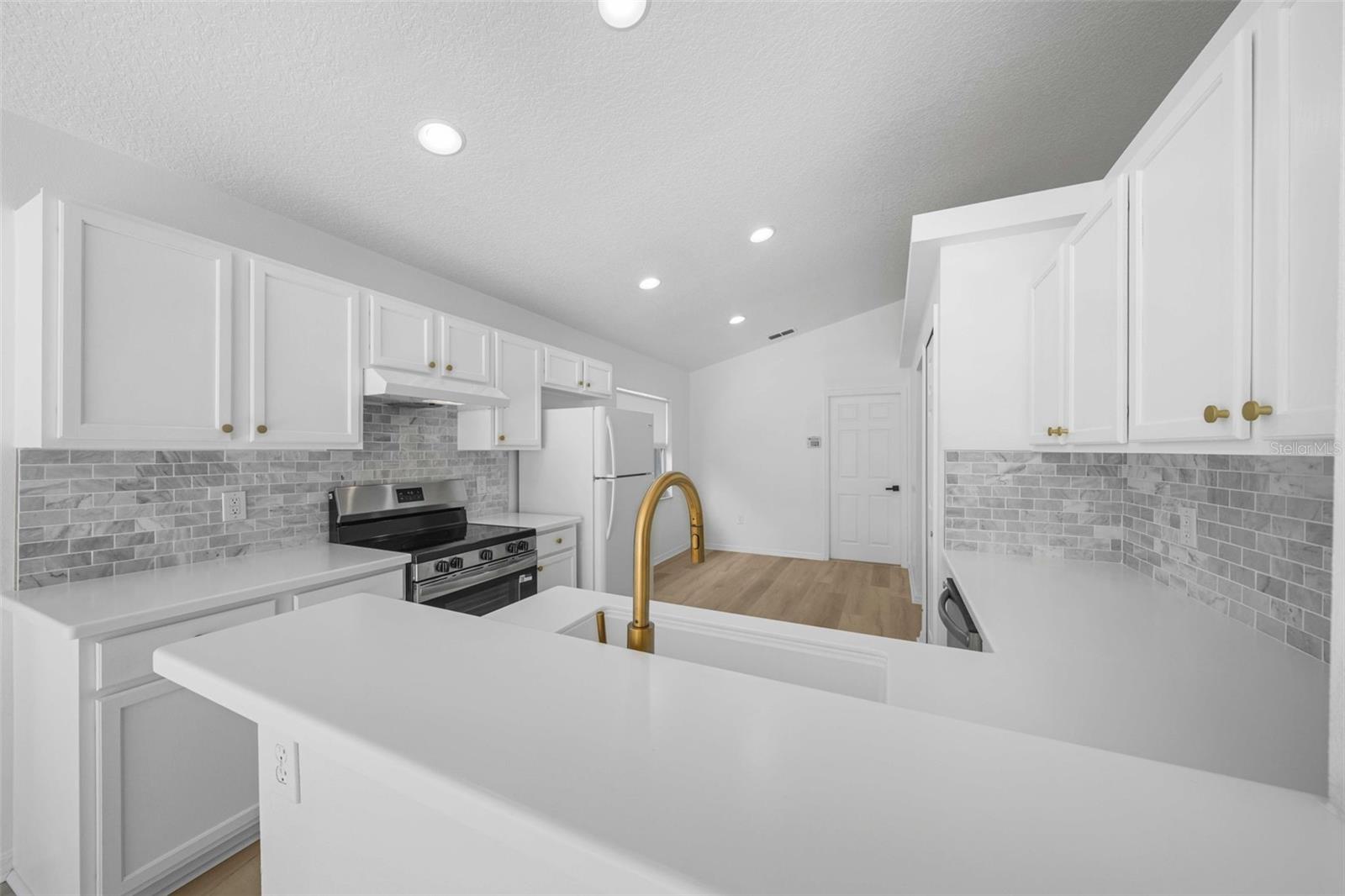 BASS LAKE ESTATES - Residential