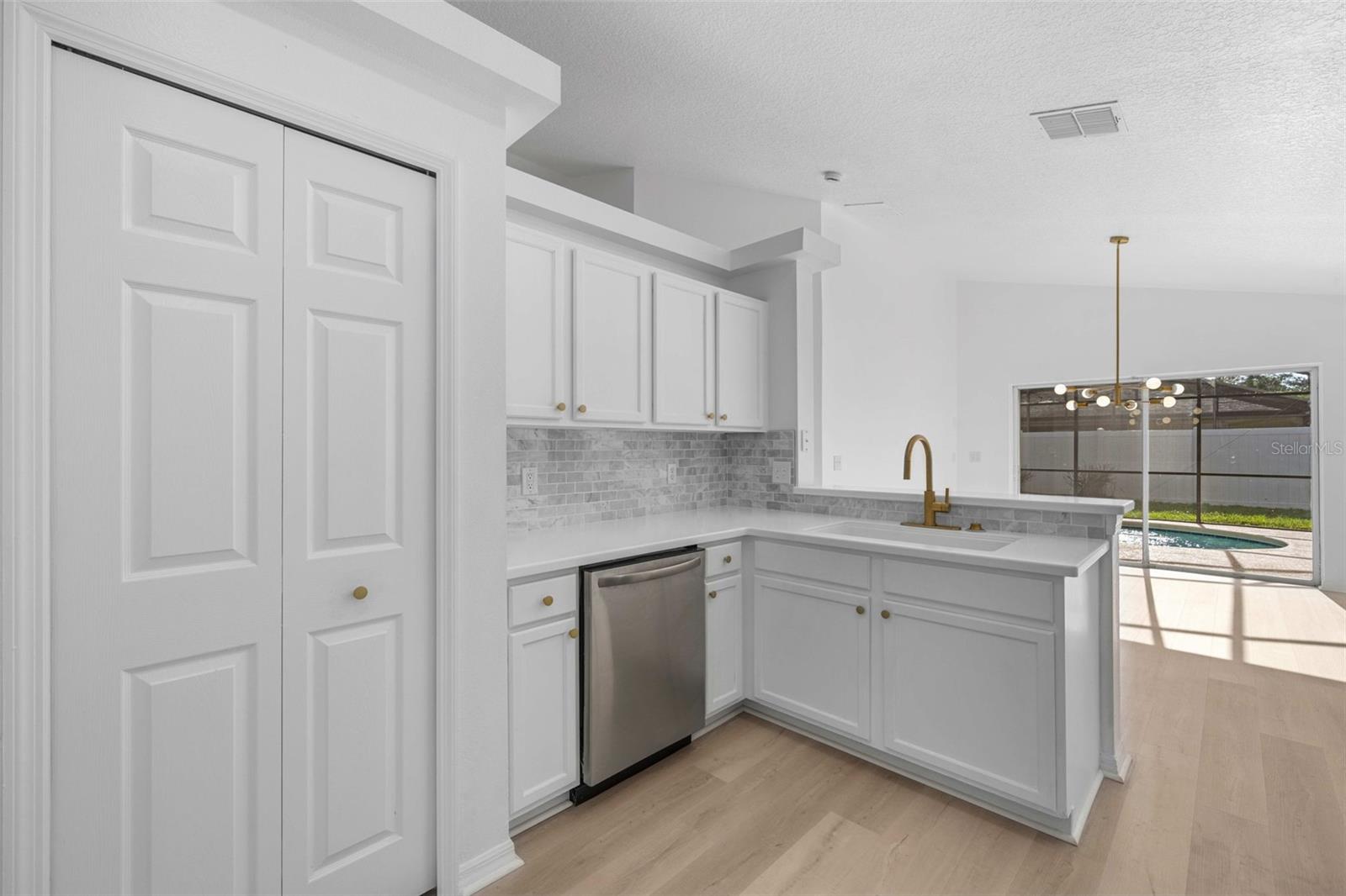 BASS LAKE ESTATES - Residential