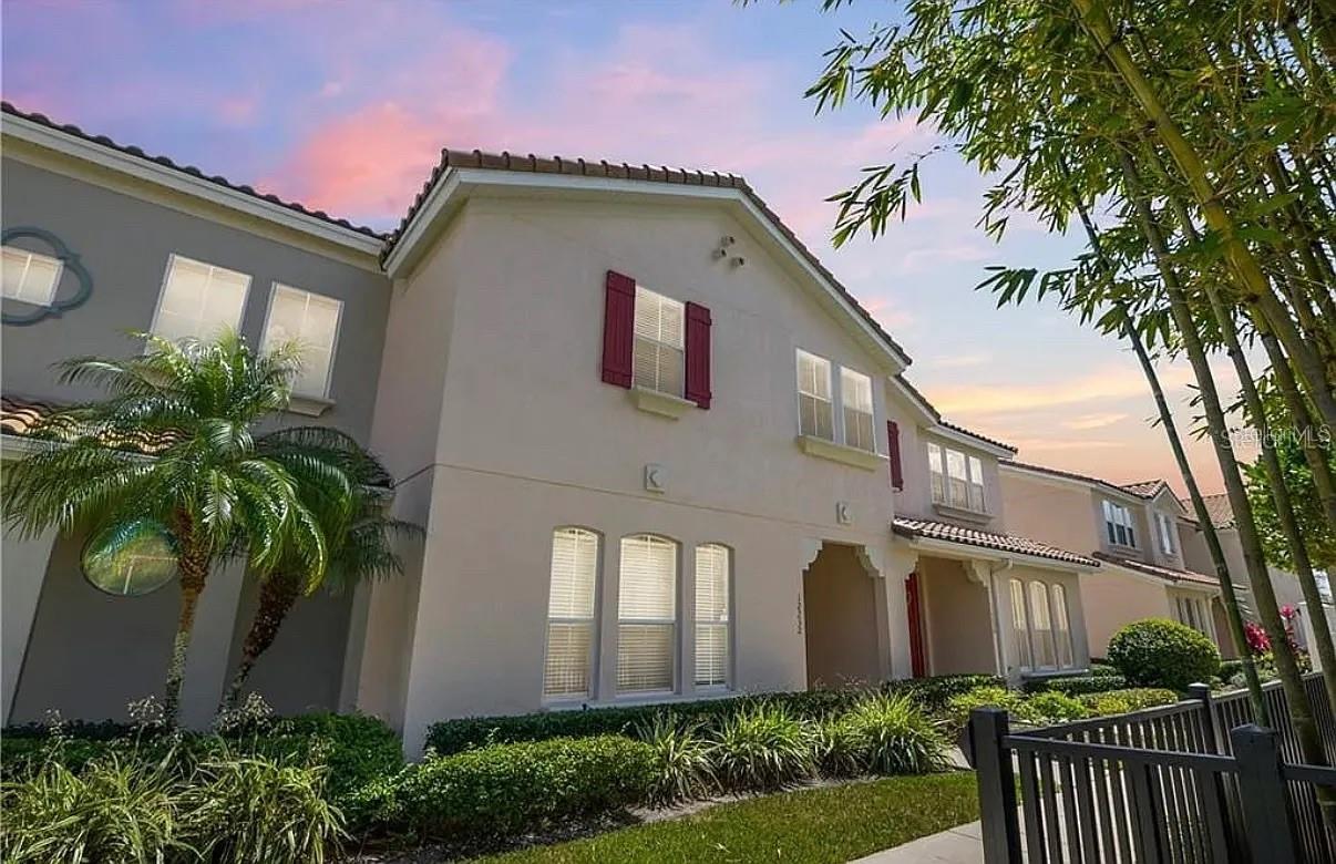 FOUNTAINS/CRYSTAL CRK CONDO I - Residential Lease