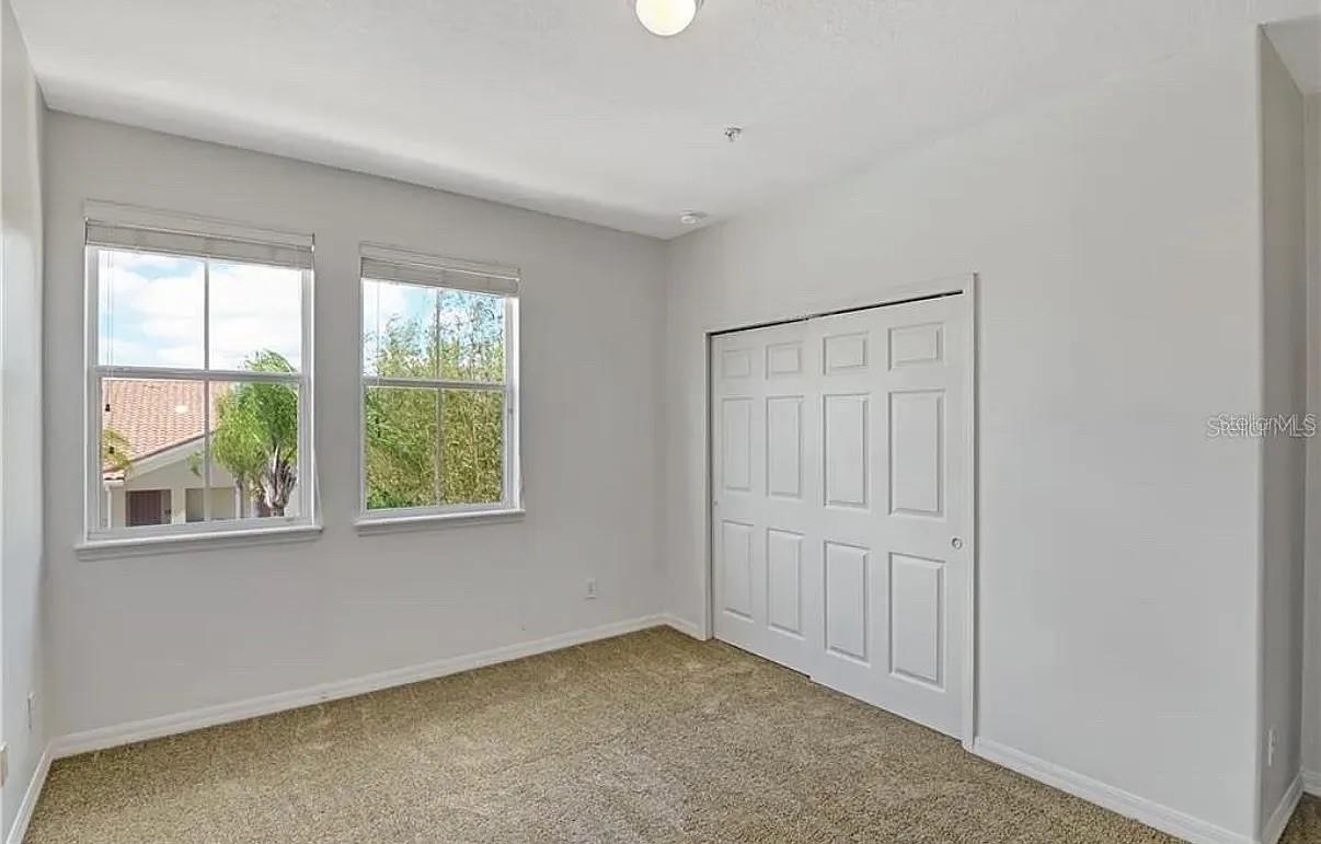 FOUNTAINS/CRYSTAL CRK CONDO I - Residential Lease
