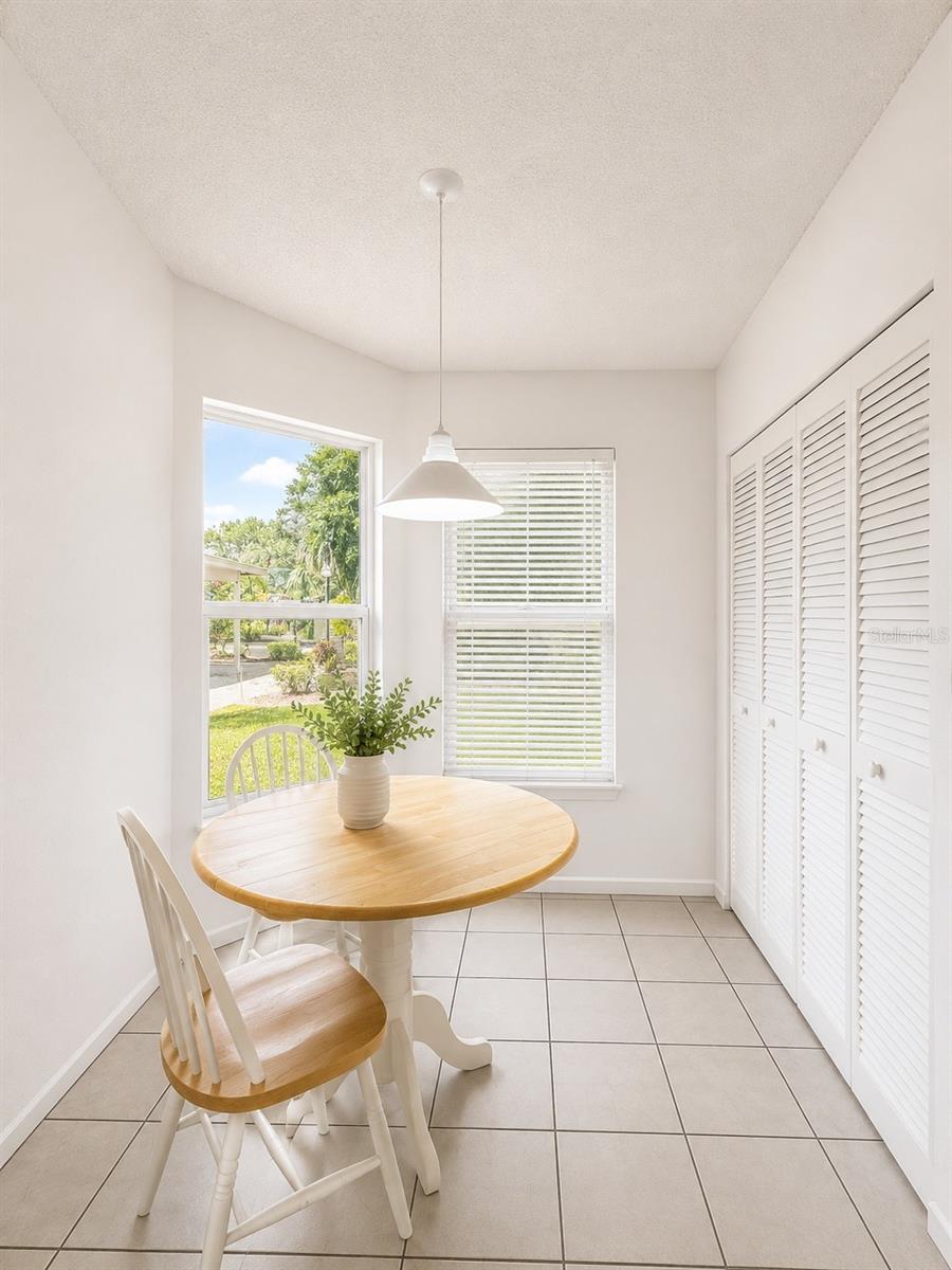 GARDEN LAKES COURTYARD - Residential