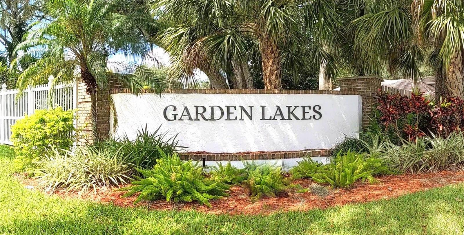 GARDEN LAKES COURTYARD - Residential