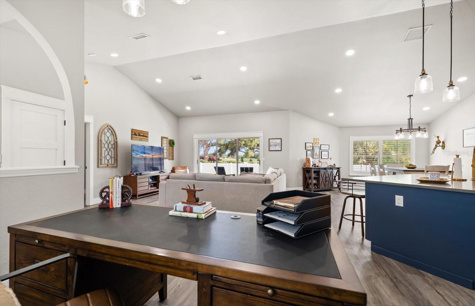 BELLEAIR ESTATES 4TH ADD - Residential