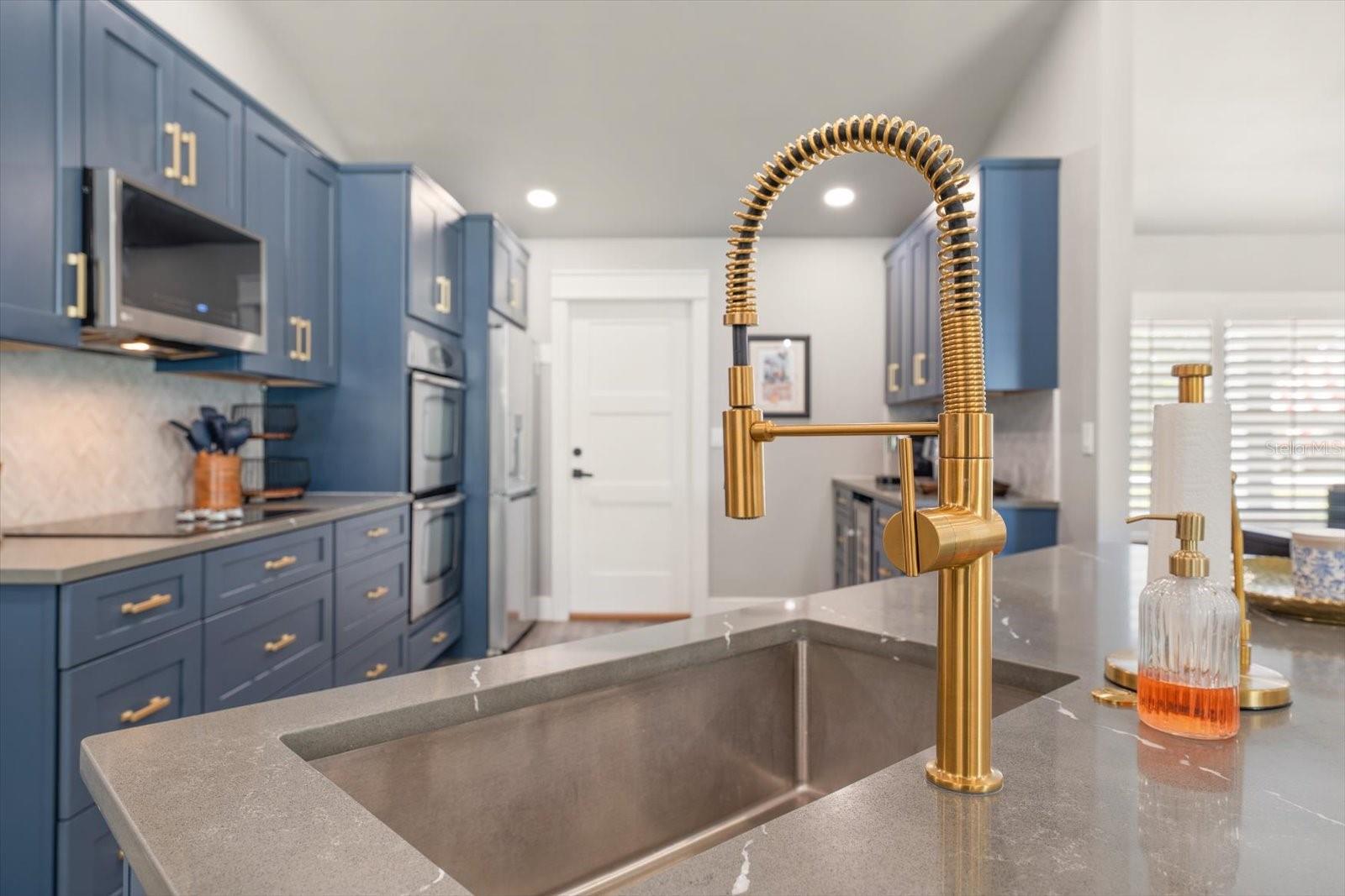 BELLEAIR ESTATES 4TH ADD - Residential