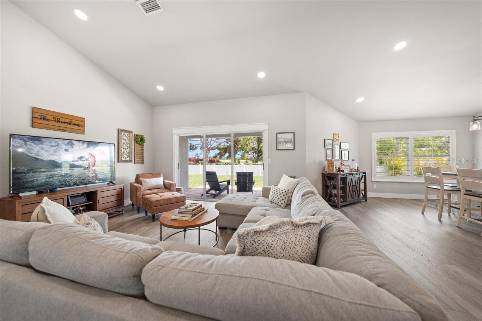 BELLEAIR ESTATES 4TH ADD - Residential