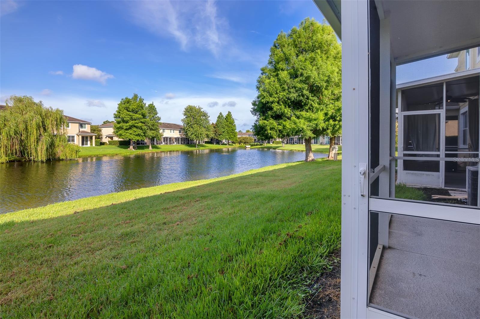 RIVERVIEW TWNHMS PH II - Residential Lease