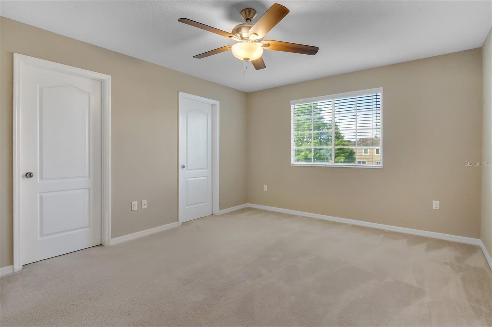 RIVERVIEW TWNHMS PH II - Residential Lease