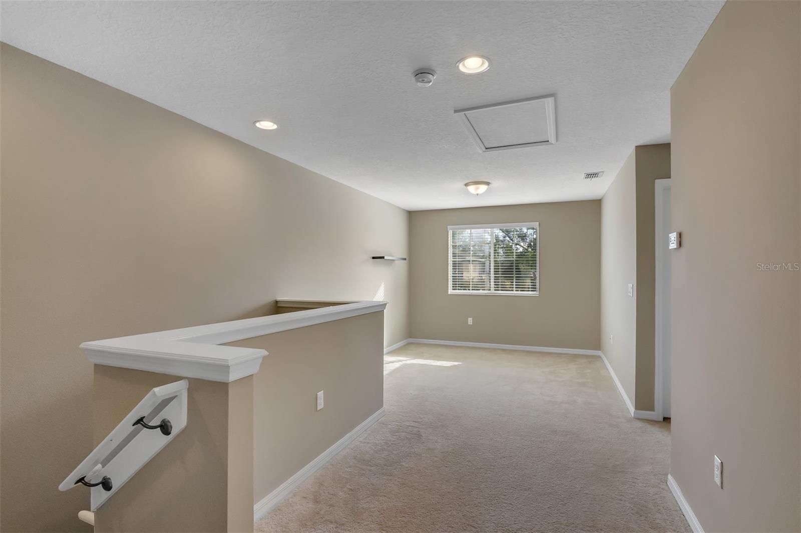 RIVERVIEW TWNHMS PH II - Residential Lease